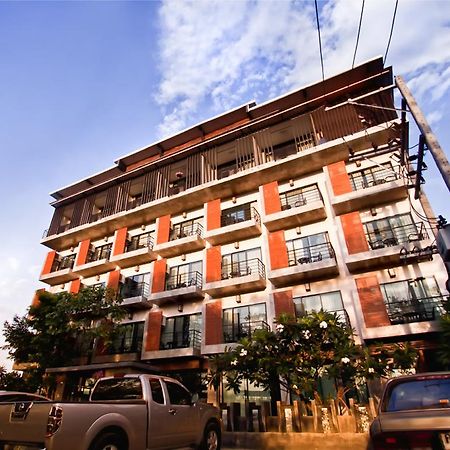 B2 Khamtieng Boutique & Budget Hotel Чиангмай Екстериор снимка