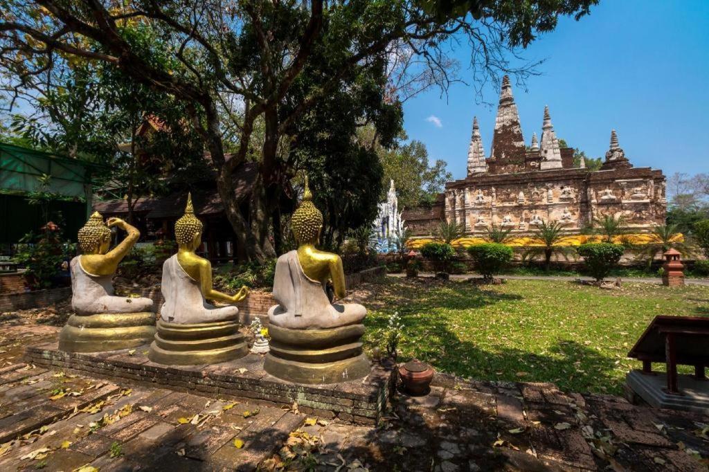 B2 Khamtieng Boutique & Budget Hotel Чиангмай Екстериор снимка