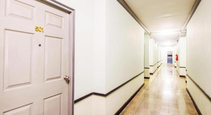 B2 Khamtieng Boutique & Budget Hotel Чиангмай Екстериор снимка