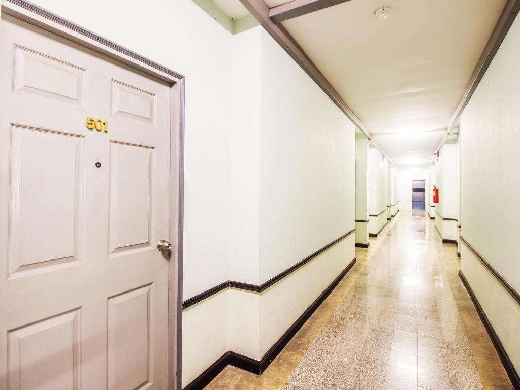 B2 Khamtieng Boutique & Budget Hotel Чиангмай Екстериор снимка