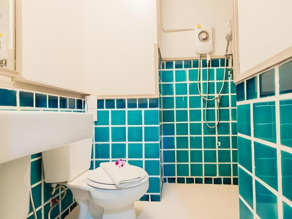 B2 Khamtieng Boutique & Budget Hotel Чиангмай Екстериор снимка