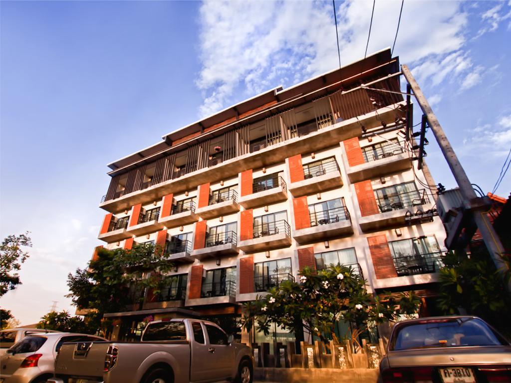 B2 Khamtieng Boutique & Budget Hotel Чиангмай Екстериор снимка