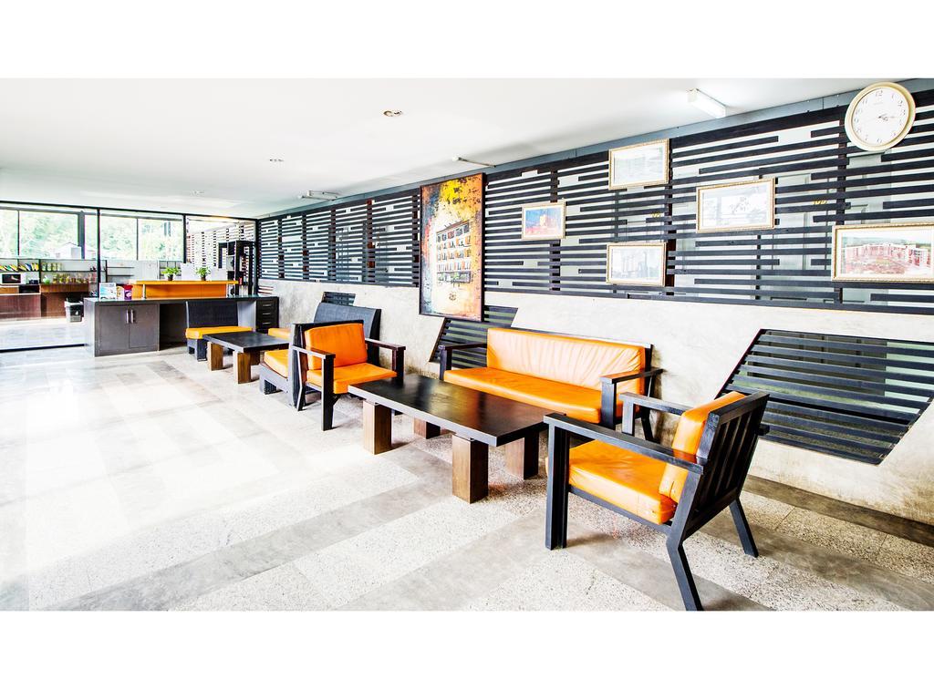B2 Khamtieng Boutique & Budget Hotel Чиангмай Екстериор снимка